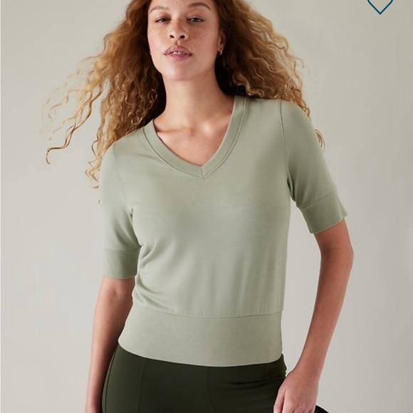 Athleta Tops - XS, fern green, Athleta short sleeve sweater